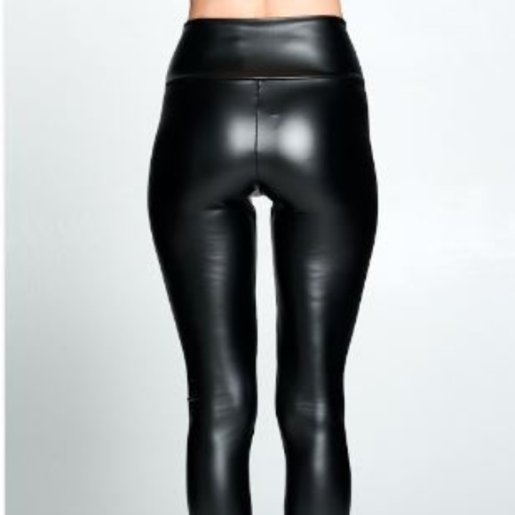 FAUX LEATHER HIGH WAIST LEGGING PANT - Picture 2 of 5